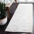 Safavieh Restoration Vintage 2'-3" x 8'-0" Rug in Ivory