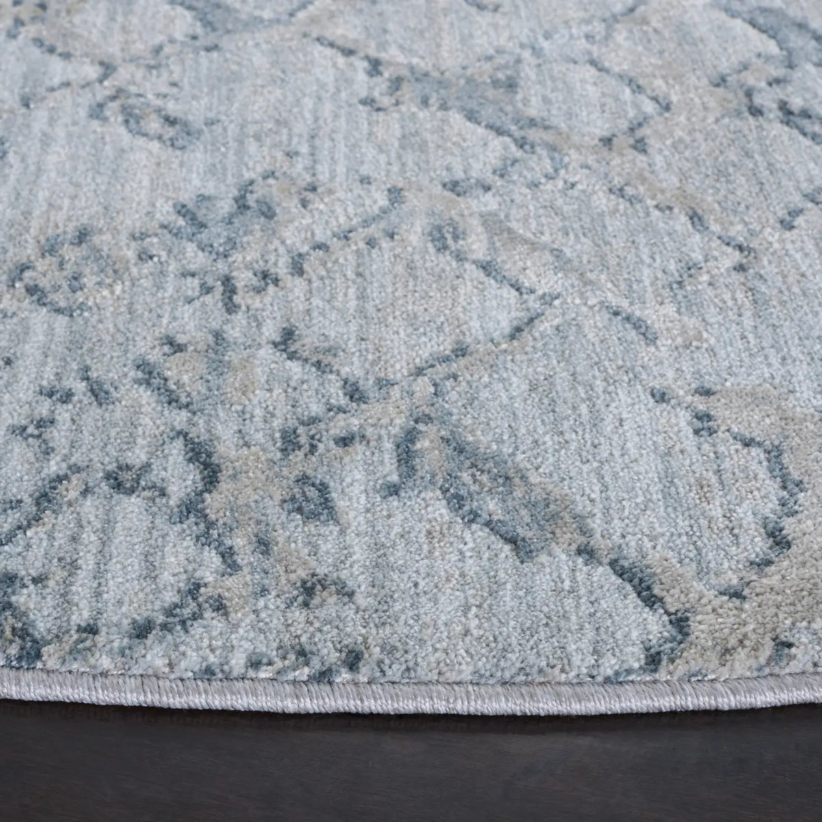 Safavieh Valencia 6'-4" x 6'-4" Rug in Light Blue / Grey