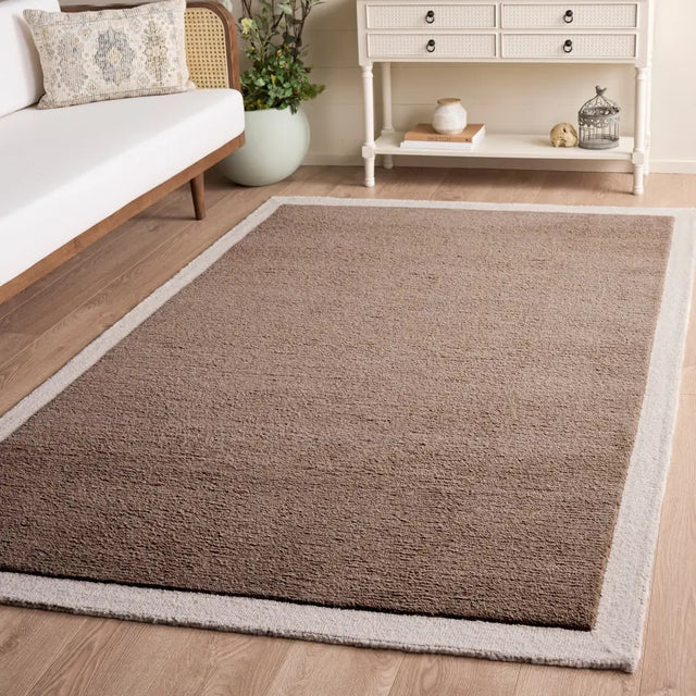 Safavieh Metro 5'-0" x 8'-0" Rug in Brown / Ivory