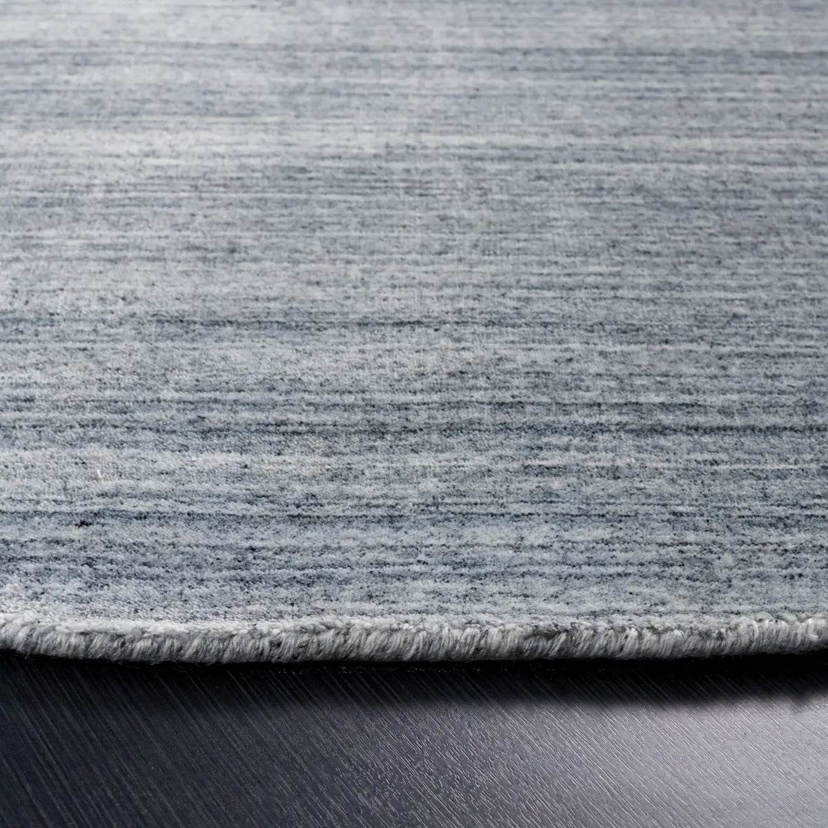 Safavieh Mirage 6'-0" x 6'-0" Rug in Ash