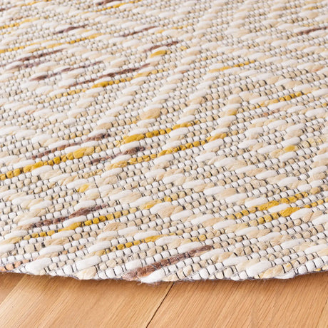 Safavieh Marbella 6'-0" x 6'-0" Rug in Ivory / Dark Brown