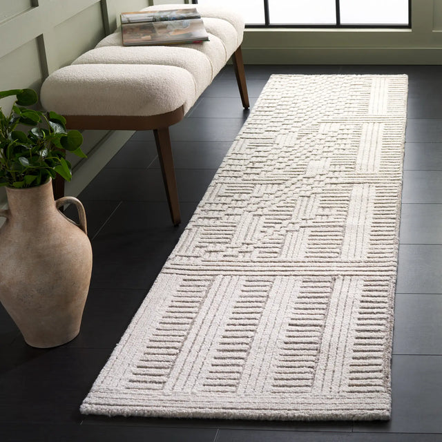 Safavieh Harvest 2'-3" x 9'-0" Rug in Natural / Ivory