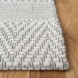 Safavieh Marbella 4'-0" x 6'-0" Rug in Ivory