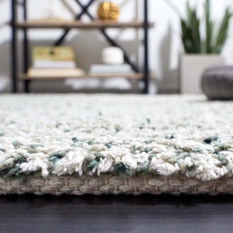 Safavieh Berber 4'-0" x 6'-0" Rug in Ivory / Green