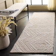 Safavieh Glamour 2'-3" x 8'-0" Rug in Beige / Ivory