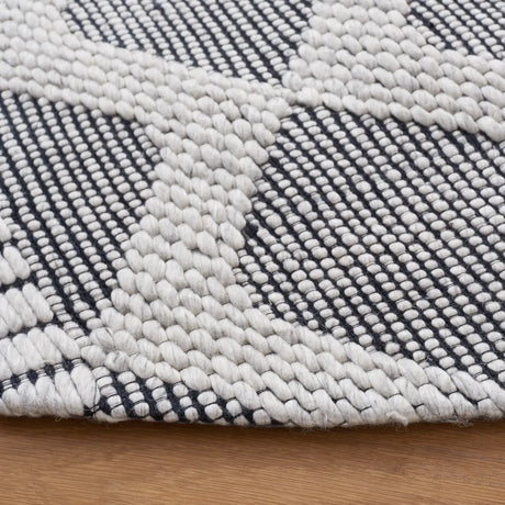 Safavieh Vermont 6'-0" x 6'-0" Rug in Grey / Ivory