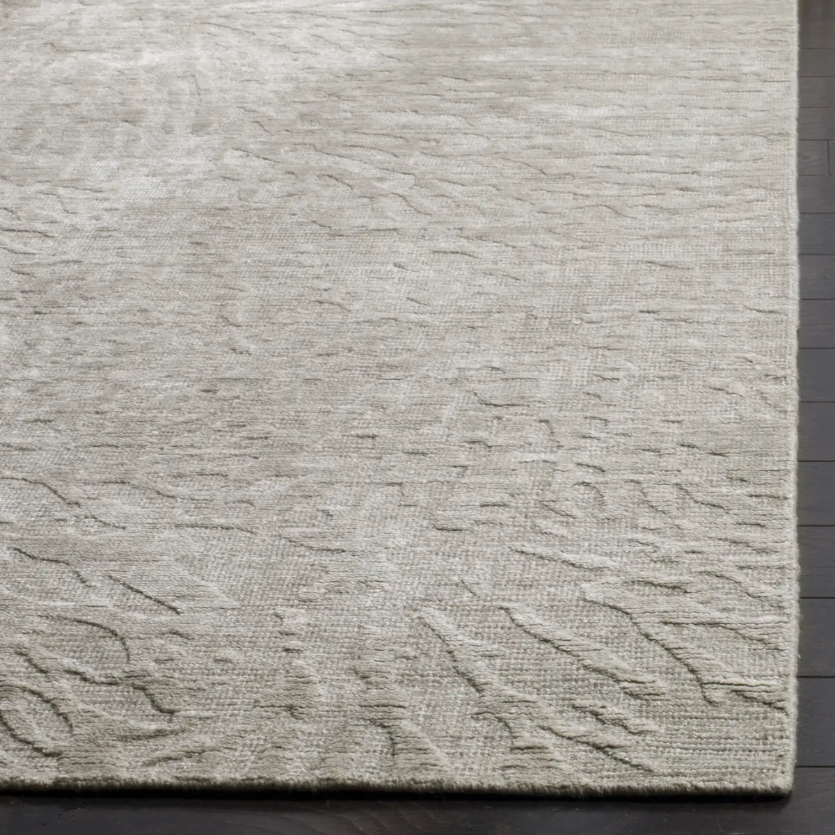 Safavieh Mirage 5'-0" x 8'-0" Rug in Grey