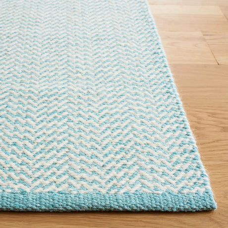 Safavieh Vermont 4'-0" x 6'-0" Rug in Teal / Ivory