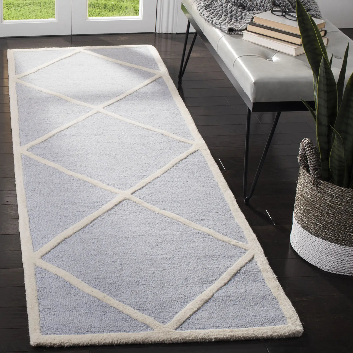 Safavieh Cambridge 2'-6" x 10'-0" Rug in Light Blue / Ivory