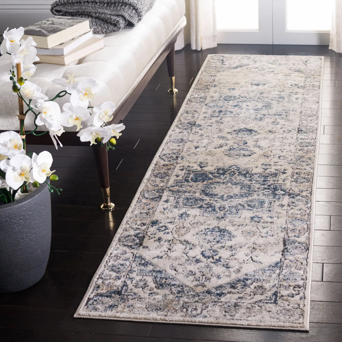 Safavieh Martha Stewart 2'-2" x 10'-0" Rug in Ivory / Blue
