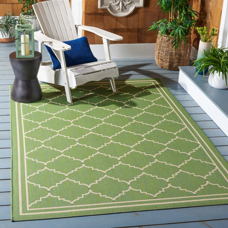 Safavieh Courtyard 4'-0" x 5'-7" Rug in Green / Beige