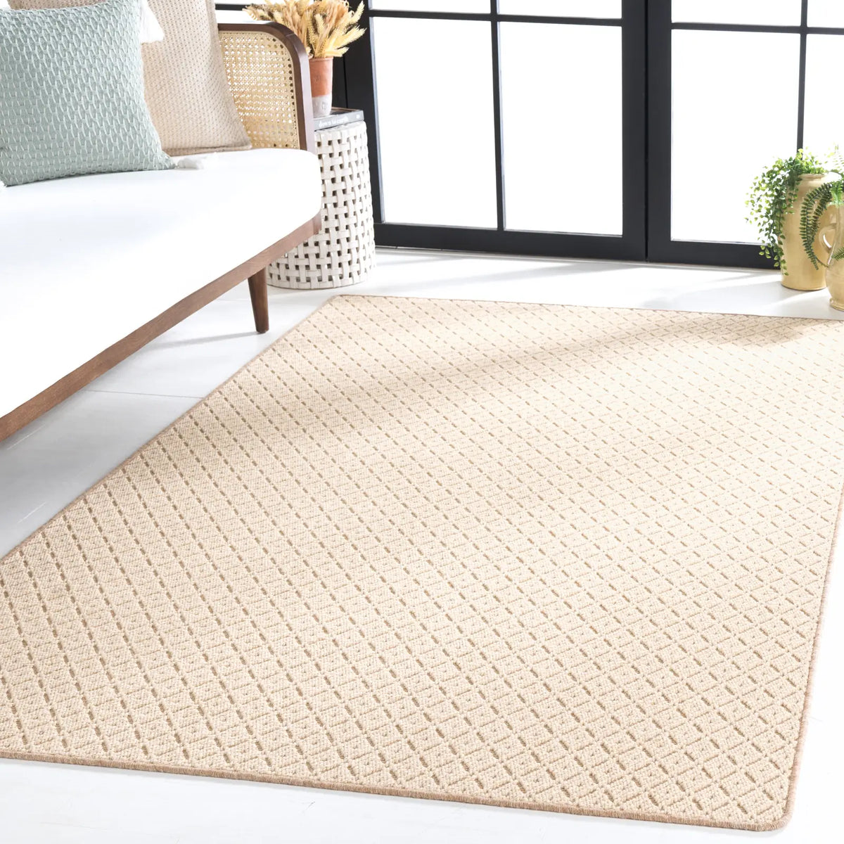 Safavieh Palm Beach 4'-0" x 6'-0" Rug in Ivory / Natural