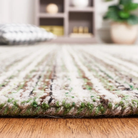 Safavieh Abstract 4'-0" x 6'-0" Rug in Brown / Green