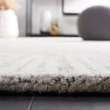 Safavieh Abstract 4'-0" x 6'-0" Rug in Grey / Ivory