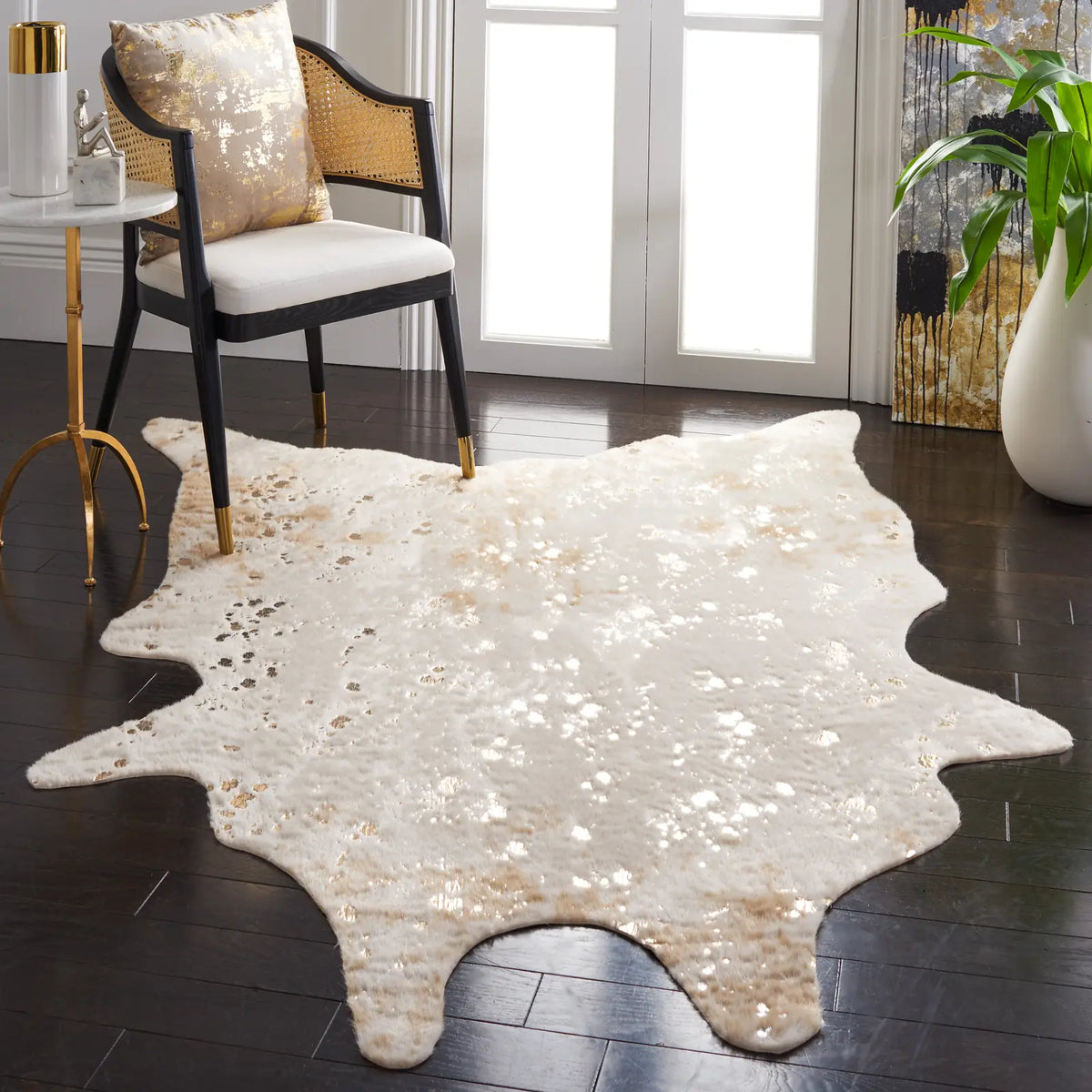 Safavieh Faux Cowhide 5'-0" x 6'-5" Rug in Beige / Gold