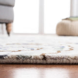 Safavieh Bella 4'-0" x 6'-0" Rug in Ivory / Blue