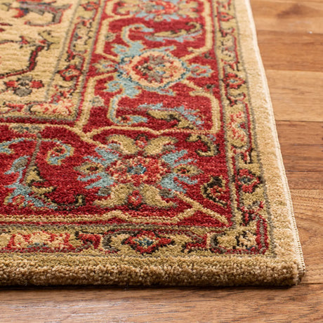 Safavieh Mahal 4'-0" x 5'-7" Rug in Beige / Red