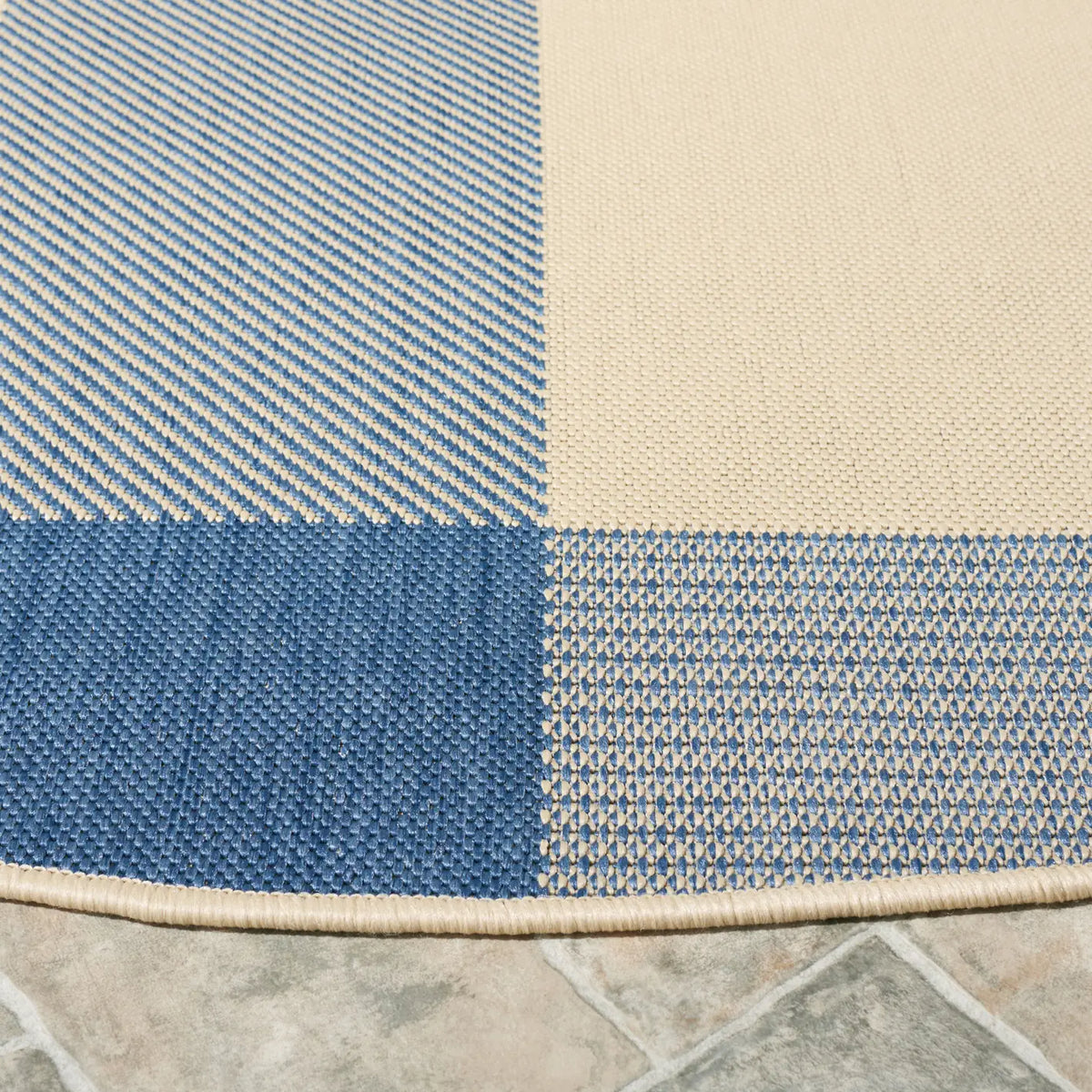 Safavieh Courtyard 6'-7" x 6'-7" Rug in Beige / Blue