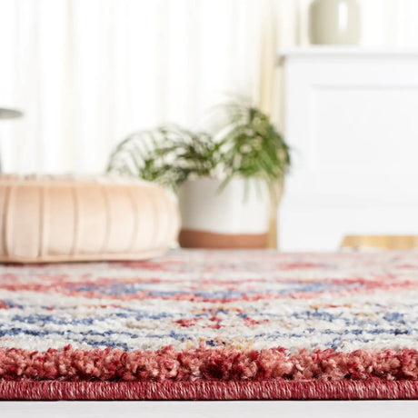 Safavieh Luna 4'-5" x 6'-5" Rug in Beige / Blue Rust