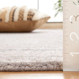 Safavieh Abstract 4'-0" x 6'-0" Rug in Grey / Beige
