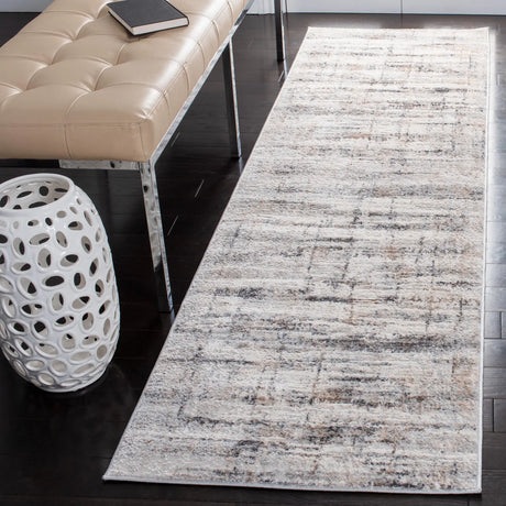 Safavieh Amelia 2'-3" x 10'-0" Rug in Grey / Gold
