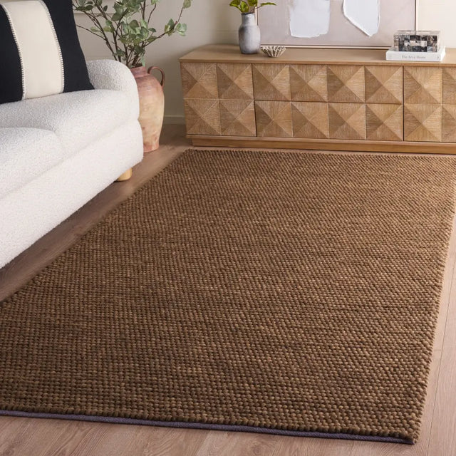Safavieh Natura 5'-0" x 8'-0" Rug in Rust / Brown