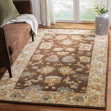 Safavieh Bergama 5'-0" x 8'-0" Rug in Brown / Ivory