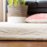 Safavieh Palm Beach 5'-0" x 8'-0" Rug in Natural / Ivory