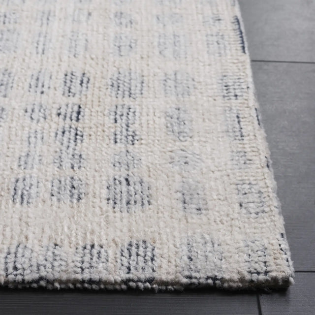 Safavieh Restoration Vintage 4'-0" x 6'-0" Rug in Navy / Ivory
