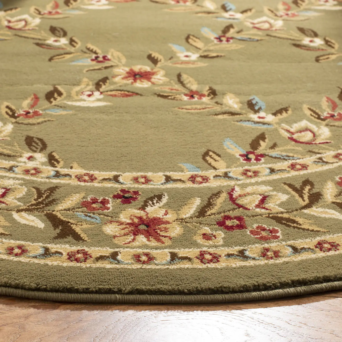 Safavieh Lyndhurst 5'-3" x 5'-3" Rug in Green / Green