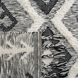 Safavieh Kenya 6'-0" x 9'-0" Rug in Ivory / Black