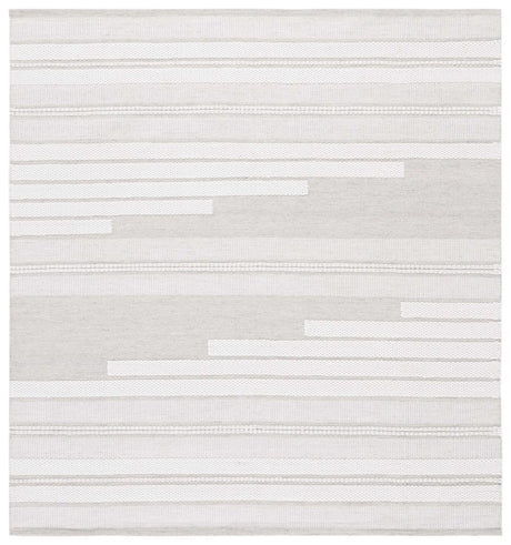 Safavieh Kilim 6'-0" x 6'-0" Rug in Ivory / Beige