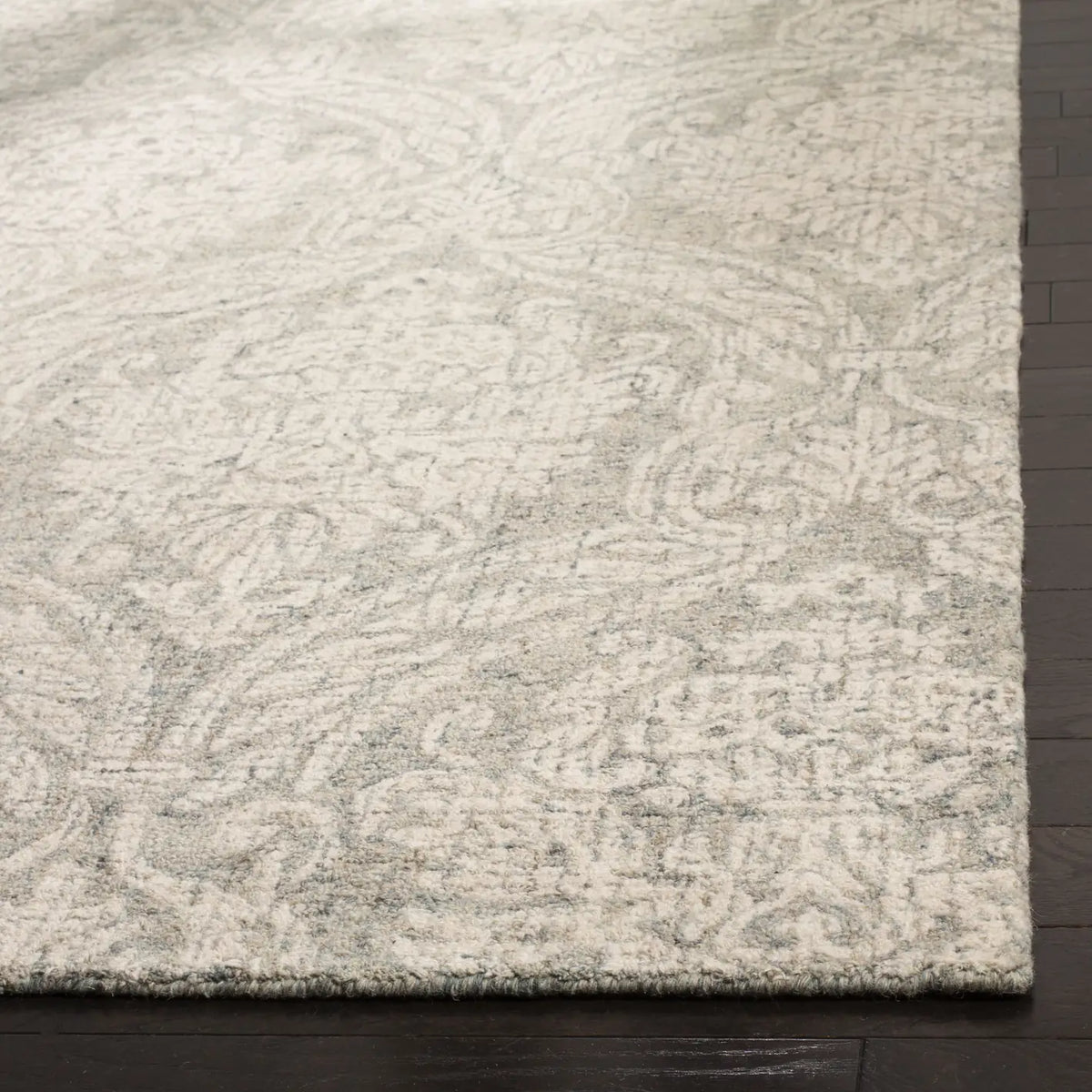Safavieh Abstract 6'-0" x 9'-0" Rug in Grey / Ivory