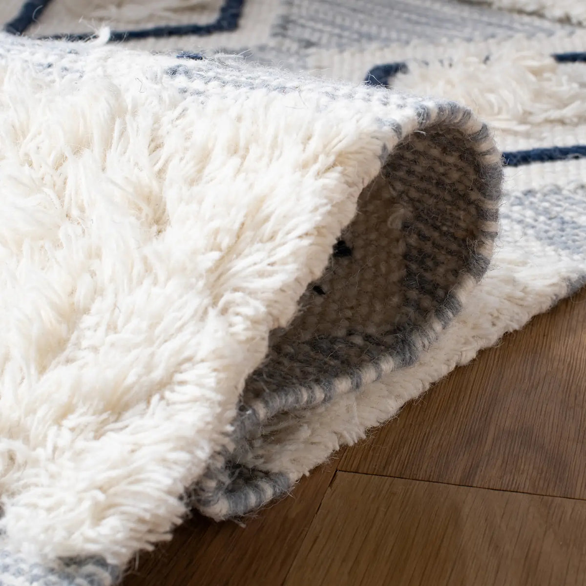 Safavieh Natura 4'-0" x 6'-0" Rug in Ivory / Blue