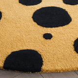 Safavieh Cambridge 6'-0" x 6'-0" Rug in Gold / Black