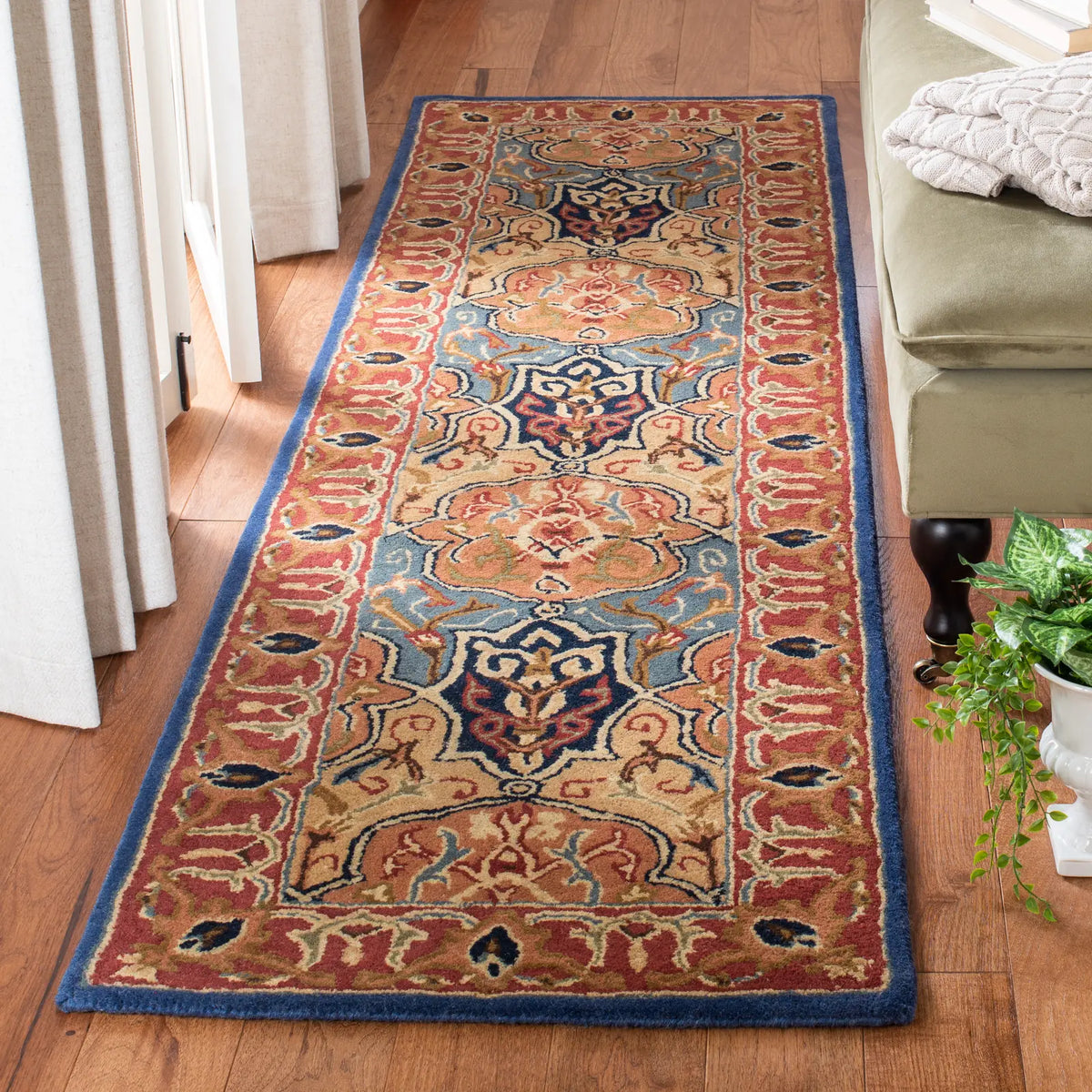 Safavieh Heritage 2'-3" x 8'-0" Rug in Blue / Red