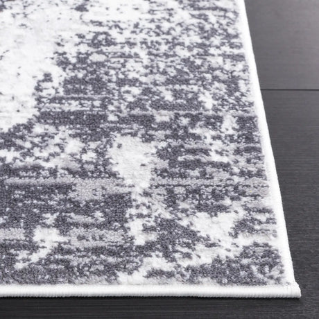 Safavieh Amelia 700 4'-0" x 6'-0" Rug in Charcoal / Ivory