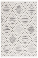Safavieh Urban 4'-0" x 6'-0" Rug in Grey / Ivory