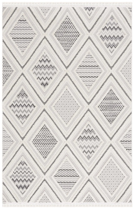 Safavieh Urban 4'-0" x 6'-0" Rug in Grey / Ivory