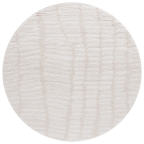 Safavieh Rumi Shag 5'-0" x 5'-0" Rug in Ivory / Light Beige