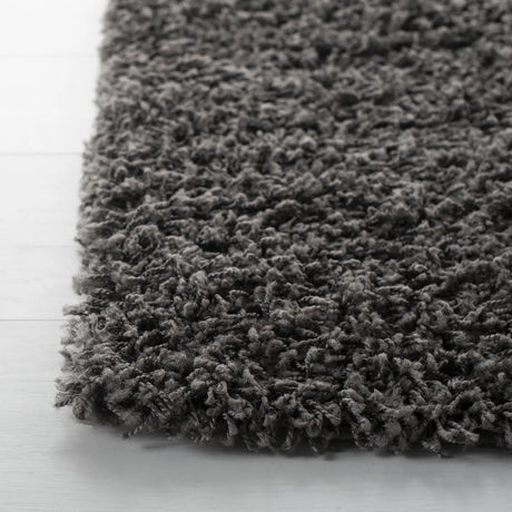 Safavieh Sga-Athens Shag 4'-0" x 6'-0" Rug in Dark Grey