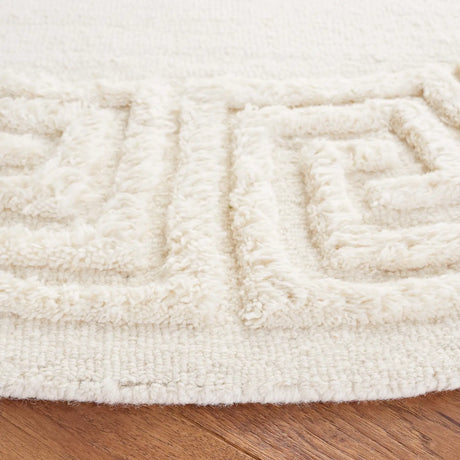 Safavieh Metro 6'-0" x 6'-0" Rug in Ivory