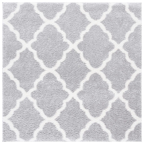 Safavieh Tahoe Shag 6'-7" x 6'-7" Rug in Light Grey / White