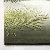 Safavieh Soho 3'-6" x 5'-6" Rug in Green / Multi