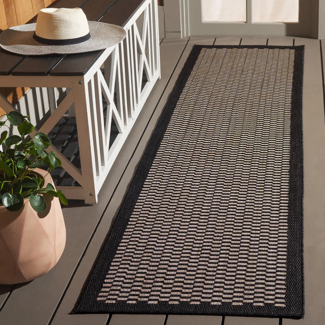 Safavieh Beach House 2'-0" x 8'-0" Rug in Black / Beige
