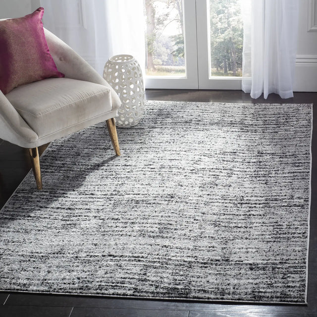 Safavieh Adirondack 5'-1" x 7'-6" Rug in Black / Silver