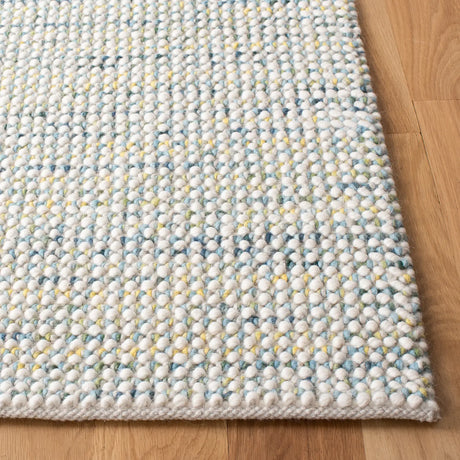 Safavieh Vermont 4'-0" x 6'-0" Rug in Ivory / Blue
