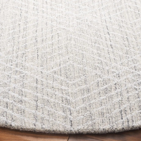 Safavieh Abstract 6'-0" x 6'-0" Rug in Silver / Ivory