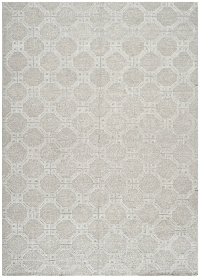 Safavieh Tibetan 6'-0" x 9'-0" Rug in Silver / Silver
