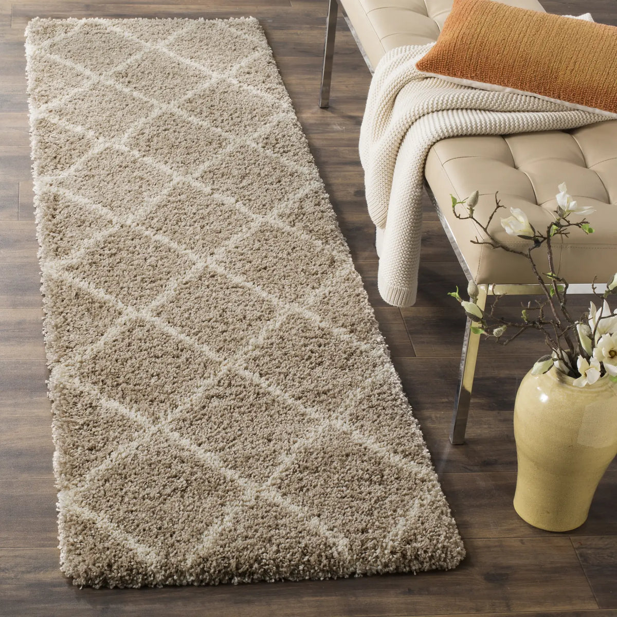 Safavieh Hudson Shag 2'-3" x 10'-0" Rug in Beige / Ivory